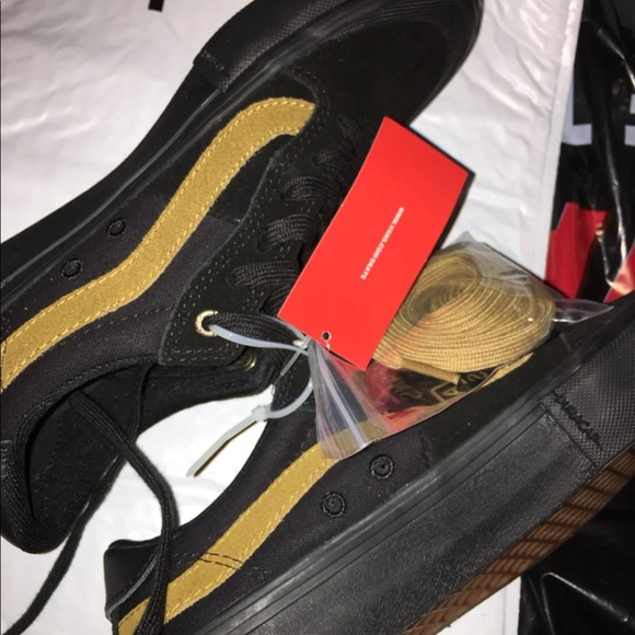 - 🏈🏈NWT Size 6.5 Van’s Black Beauty 112 VANS - Picture 6 of 8